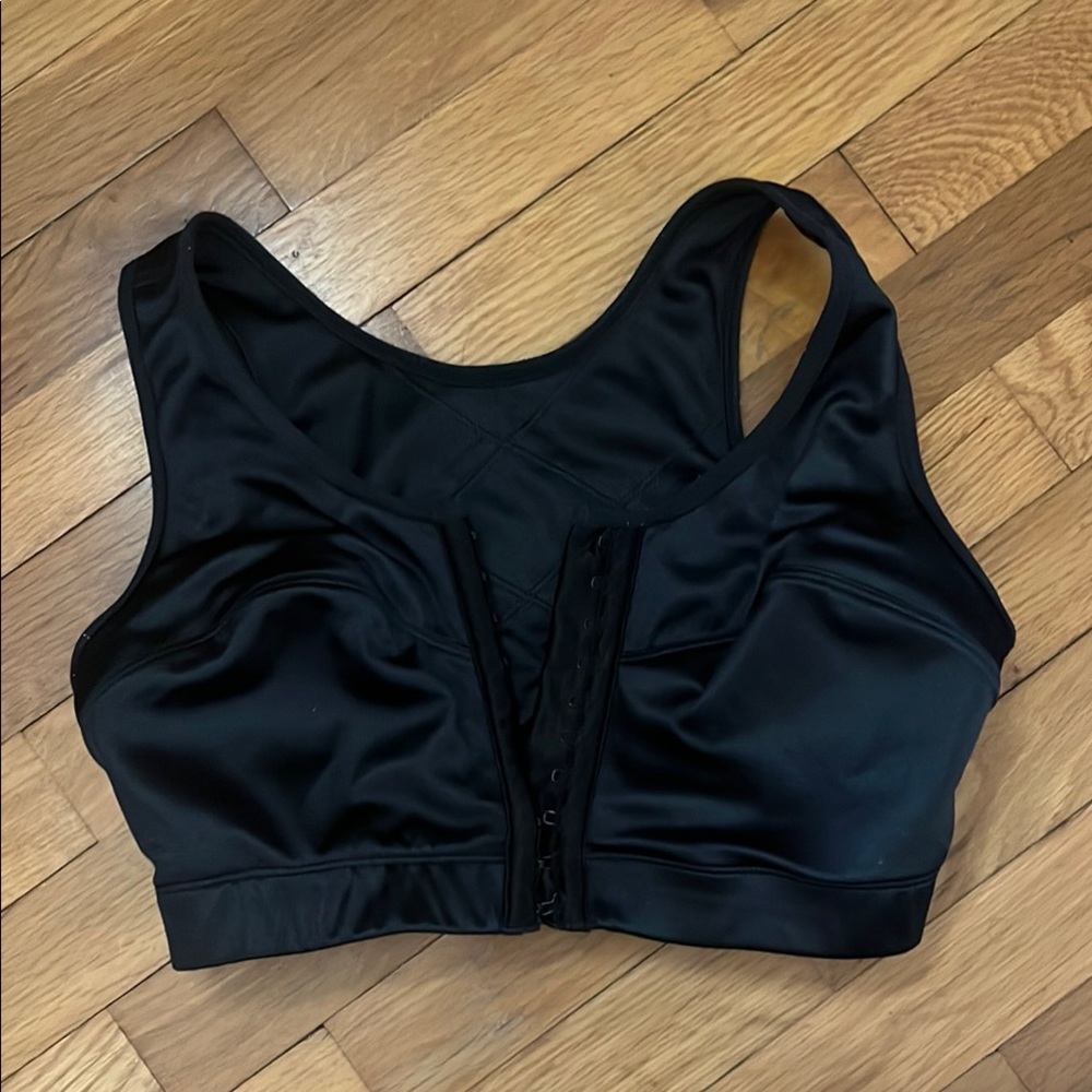 ENELL SIZE 1 Black High-Impact Sports Bra